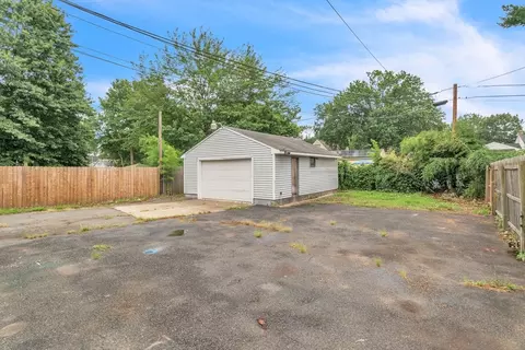 Exterior - 17-19 Laurel St, Springfield, MA 01107 photo 4 of 6