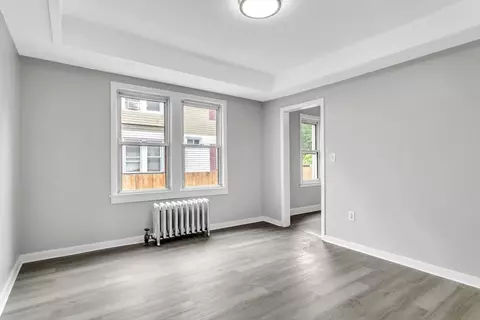 Living - 17-19 Laurel St, Springfield, MA 01107 photo 2 of 4