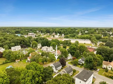 16 Lovell St, Middleboro, MA 02346