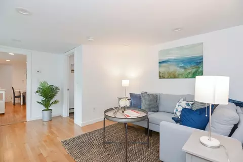 20 Dashwood St, Revere, MA 02151