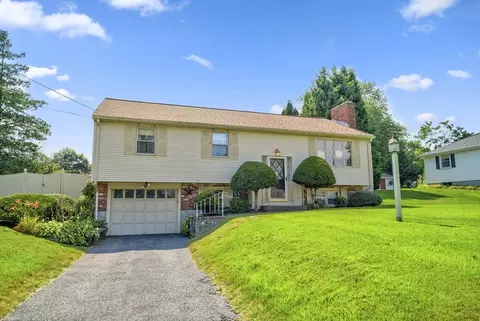9 Muriel Ln, Milford, MA 01757