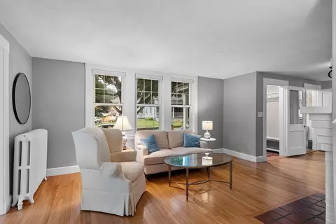 Living - 45 Chute St, Reading, MA 01867 photo 2 of 2