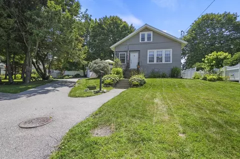 9 Burman Ave, Worcester, MA 01605 photo 2