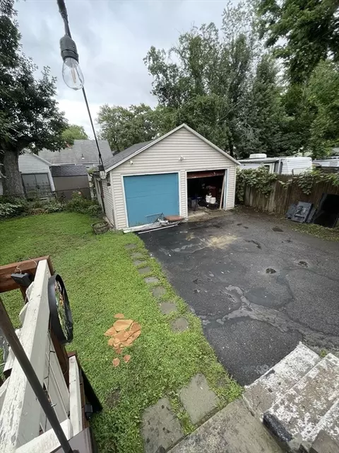 101 Laurence St, Springfield, MA 01104 photo 40