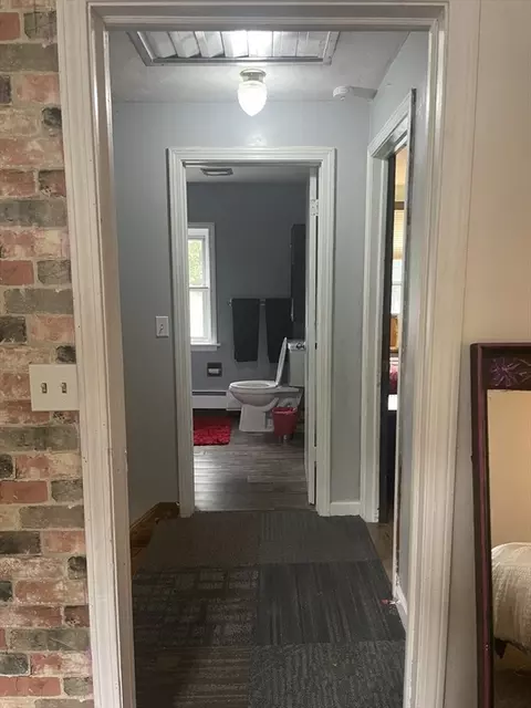 101 Laurence St, Springfield, MA 01104 photo 23