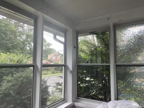 101 Laurence St, Springfield, MA 01104 photo 4
