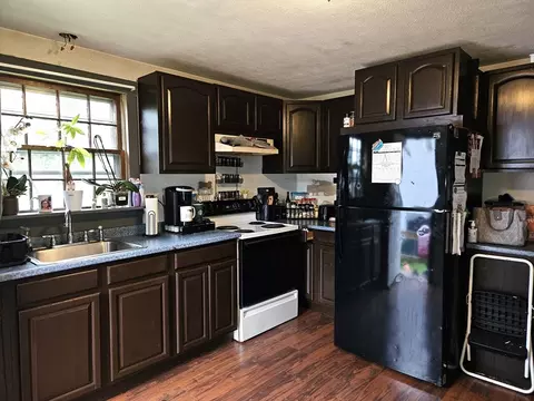 37 3rd St #A, Webster, MA 01570 photo 3