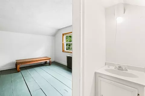 Bedroom - 149 Brooks Rd, Athol, MA 01331 photo 7 of 7