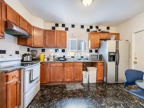 20 Liberty St, Everett, MA 02149 photo 3