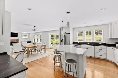 16 Park Cir, Hingham, MA 02043 photo 5