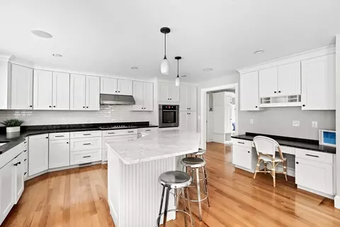 16 Park Cir, Hingham, MA 02043 photo 3