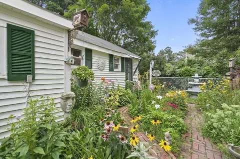 Exterior - 133 State Ave, Killingly, CT 06241 photo 7 of 8