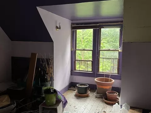 Bedroom - 142 Westminster St, Springfield, MA 01109 photo 1 of 1