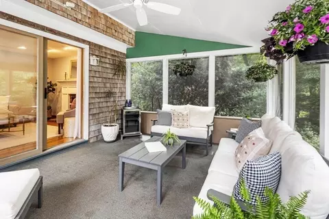 Exterior - 949 Webster St, Hanover, MA 02339 photo 4 of 6