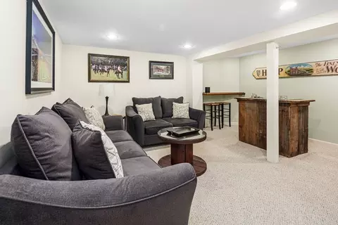 Living - 949 Webster St, Hanover, MA 02339 photo 5 of 5