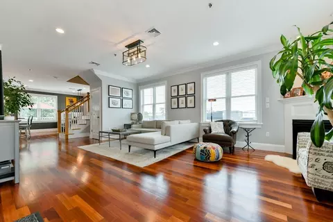 17 Roseclair #3, Boston, MA 02125