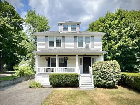 16 Davis St, Woburn, MA 01801