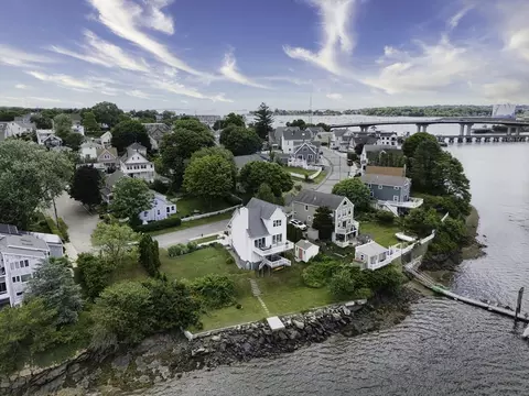 40 Cliff St, Beverly, MA 01915 photo 4