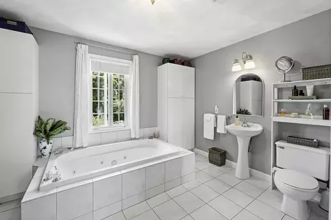 40 Cliff St, Beverly, MA 01915 photo 25