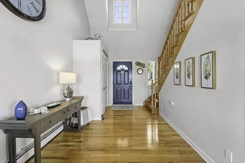 40 Cliff St, Beverly, MA 01915 photo 9