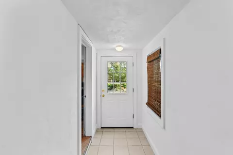 16 Myrtle St, Beverly, MA 01915 photo 7