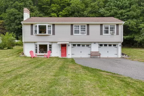 85 Upton St, Grafton, MA 01519