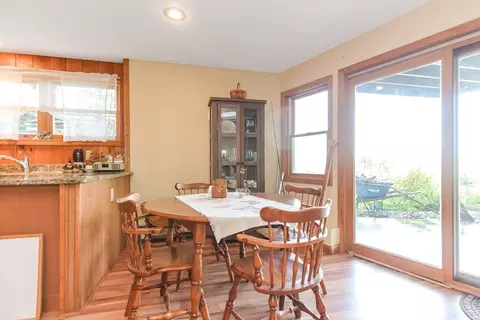 147 S Shr, Webster, MA 01570 photo 24