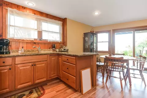 147 S Shr, Webster, MA 01570 photo 25