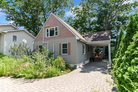 147 S Shr, Webster, MA 01570 photo 2