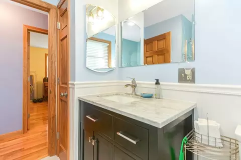 147 S Shr, Webster, MA 01570 photo 16