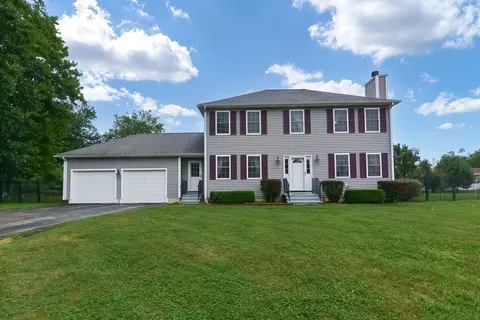 4 Debbie Dr, Spencer, MA 01562