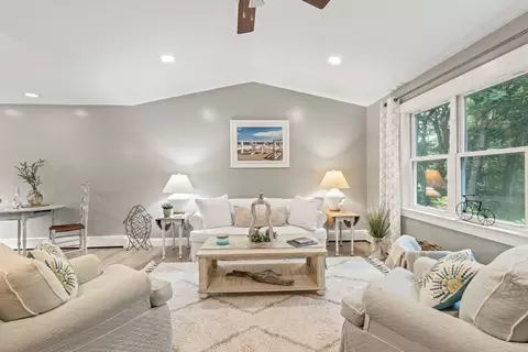 36 Chartwell Dr, Bourne, MA 02532 photo 6