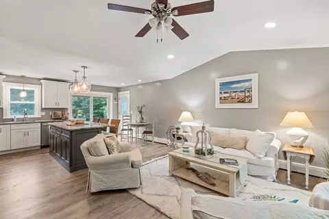 36 Chartwell Dr, Bourne, MA 02532 photo 5