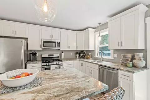 36 Chartwell Dr, Bourne, MA 02532 photo 8