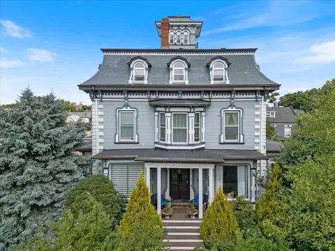 281 Ocean St #4, Lynn, MA 01902
