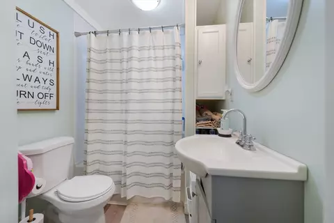 Bath - 39 Taber St, Fairhaven, MA 02719 photo 1 of 1