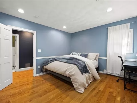 Bedroom - 32 Eustis St, Saugus, MA 01906 photo 5 of 9