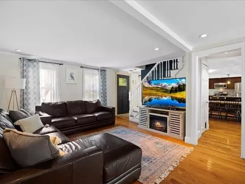 Living - 32 Eustis St, Saugus, MA 01906 photo 3 of 3