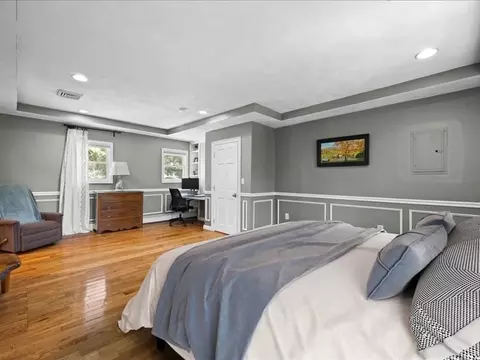 Bedroom - 32 Eustis St, Saugus, MA 01906 photo 3 of 9