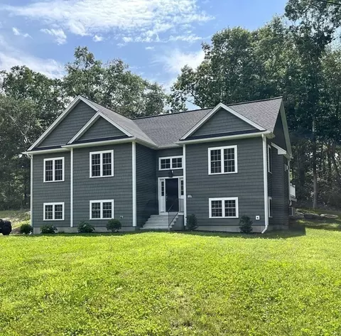 68 Campbell St # A, Rutland, MA 01543