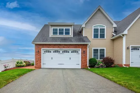 Exterior - 100 Kirkbride Dr #117, Danvers, MA 01923 photo 3 of 7