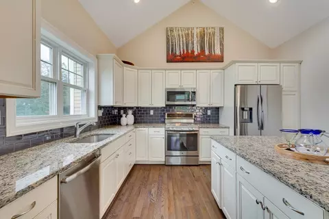 Kitchen - 100 Kirkbride Dr #117, Danvers, MA 01923 photo 2 of 3