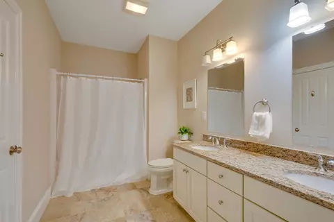 Bath - 100 Kirkbride Dr #117, Danvers, MA 01923 photo 1 of 4