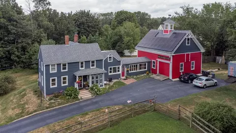 181 Whitehall Rd, Amesbury, MA 01913