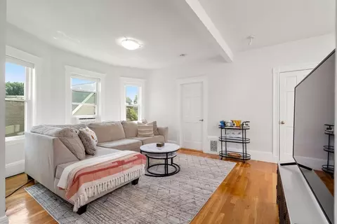 4 Houghton St #3, Boston, MA 02122