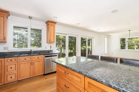 Kitchen - 13 Edgewater Dr, Wareham, MA 02571 photo 2 of 4