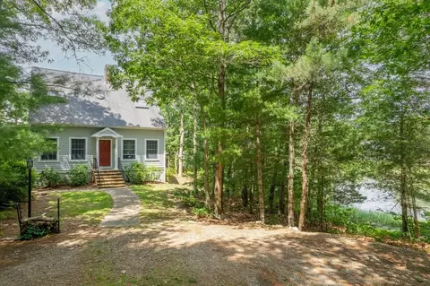 Exterior - 13 Edgewater Dr, Wareham, MA 02571 photo 2 of 6