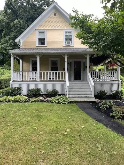 61 Beal St, Hingham, MA 02043 photo 3