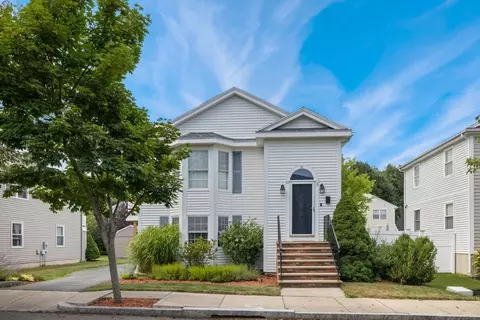 31 Jonathan Ln, Malden, MA 02148