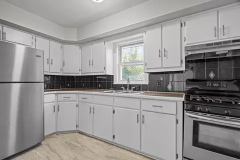 558 Third St, Fall River, MA 02721 photo 2